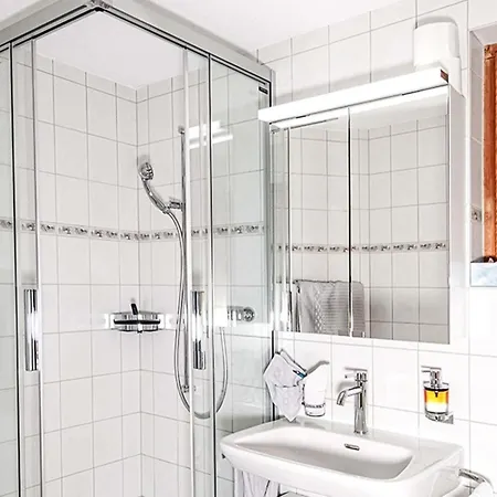Laurin-2 By Interhome Lägenhet